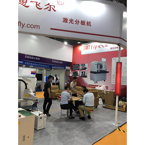 拼多多今晚上市，黃崢回應(yīng)爭議：老百姓退款了下次可能還來